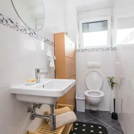 Sweet 5+1 Apartment